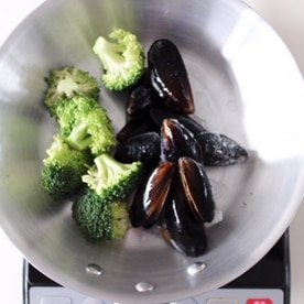 ムール貝とタコのあっさりお手軽アヒージョ レシピ 作り方 By Minori Cooking 楽天レシピ ムール貝とタコのあっさりお手軽アヒージョ レシピ 作り方 By Minori Cooking 楽天レシピ